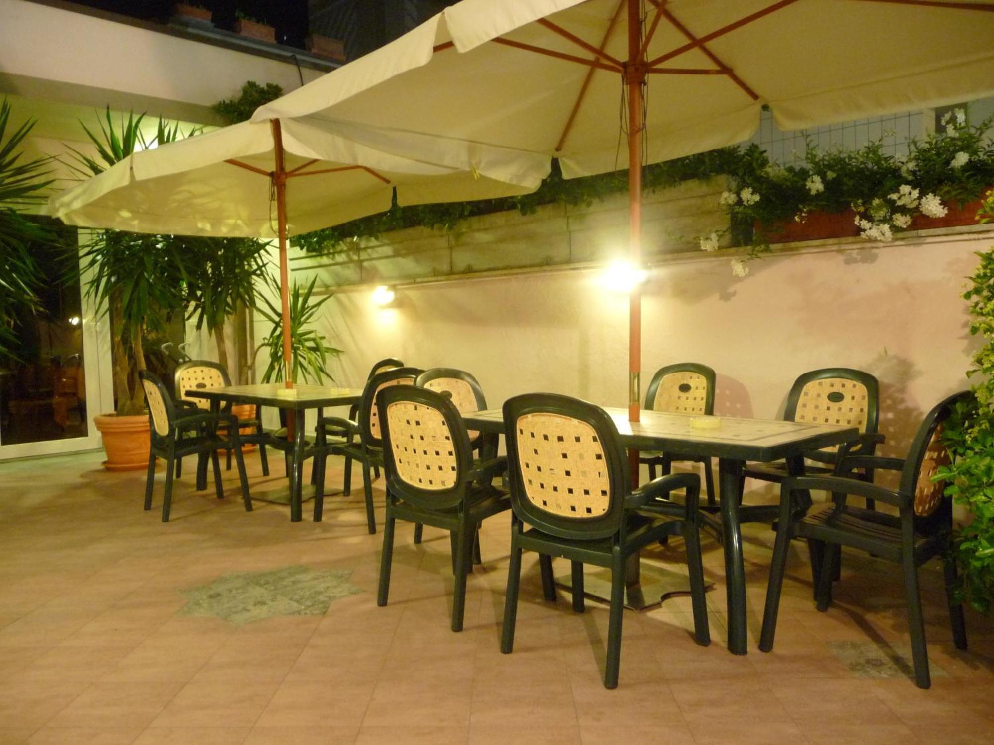Hotel Prestige Lido di Camaiore Ngoại thất bức ảnh