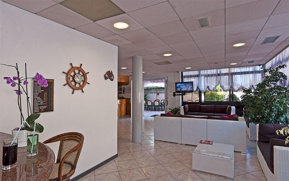 Hotel Prestige Lido di Camaiore Ngoại thất bức ảnh