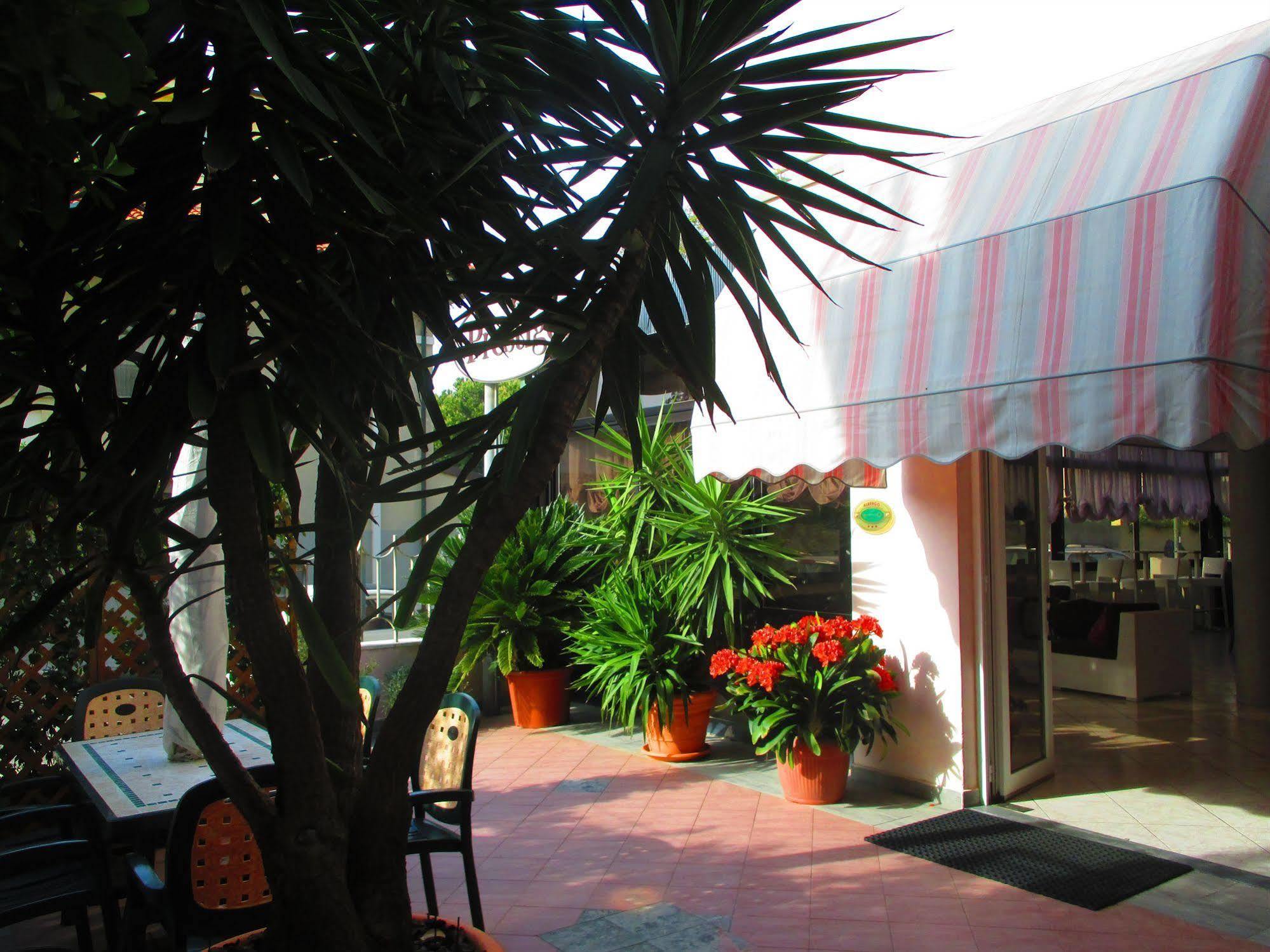 Hotel Prestige Lido di Camaiore Ngoại thất bức ảnh